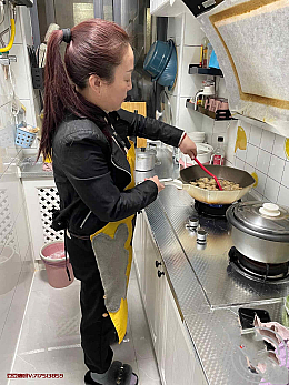 乱伦史上再封神力作 我的丰臀妈妈